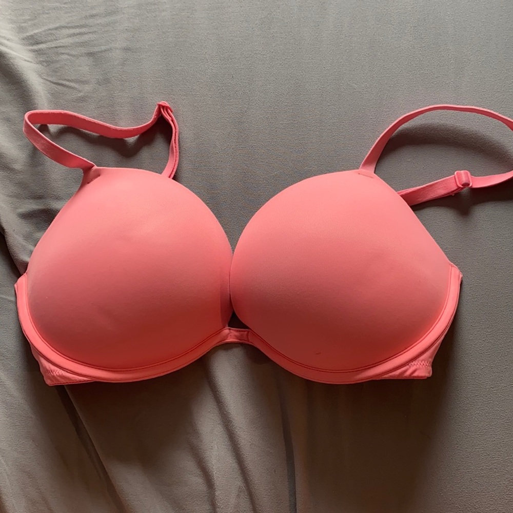 32DD super push up Victoria secret bra